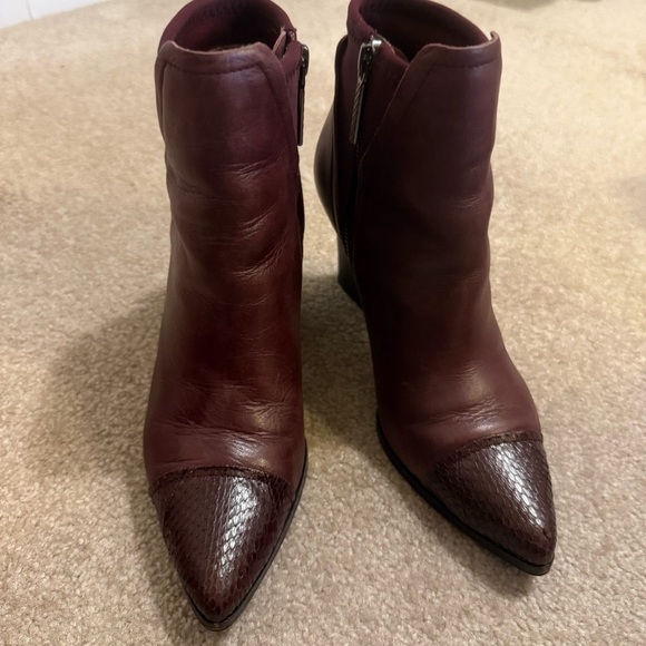 Donald J. Pliner Burgundy Ankle Boots - Picture 9 of 10